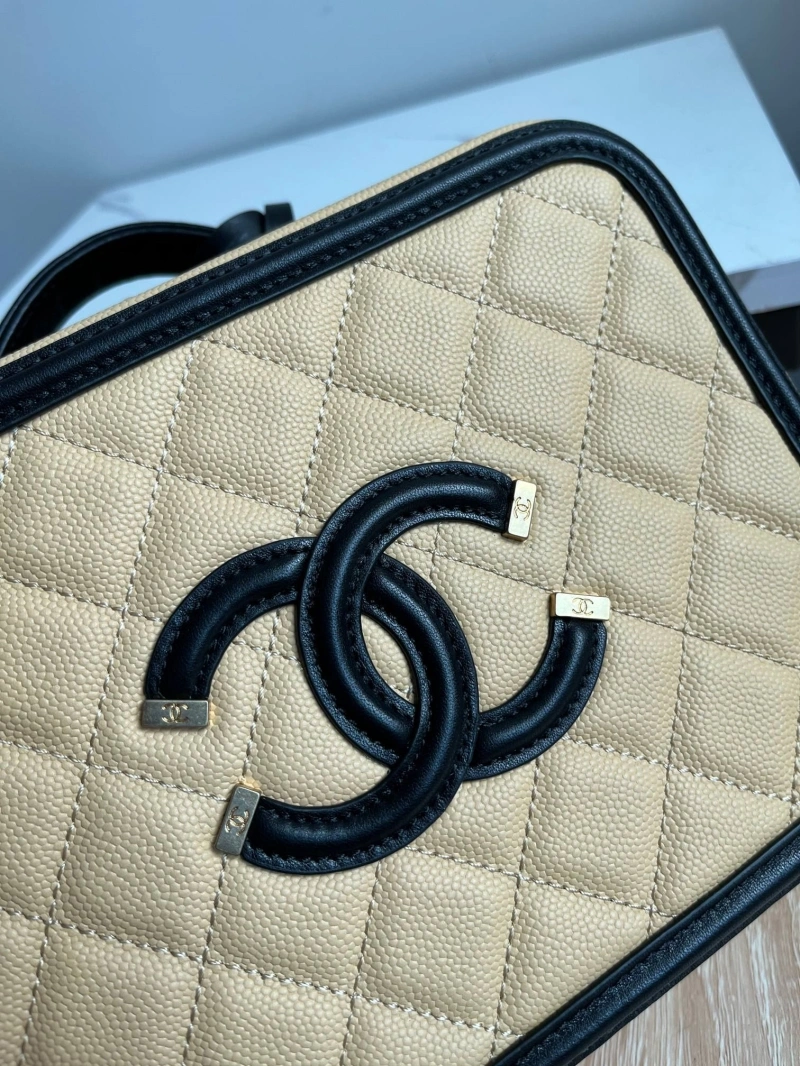 Ch**el cosmetic bags 4017-0823