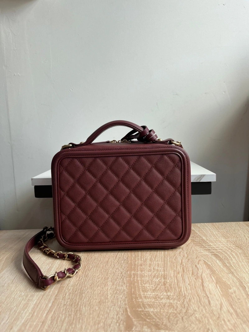 Ch**el cosmetic bags 4017-0824