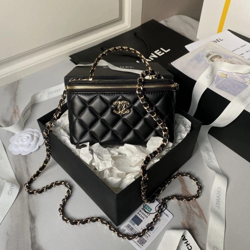 Ch**el cosmetic bags 4017-0834
