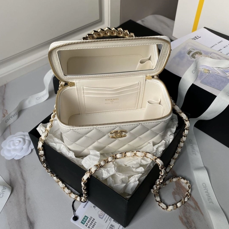 Ch**el cosmetic bags 4017-0837