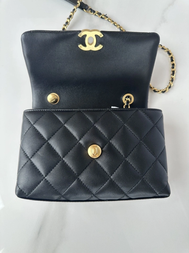 Ch**el woc bags 4017-0864
