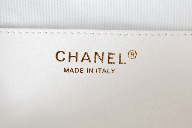 Ch**el round bags 4017-0914
