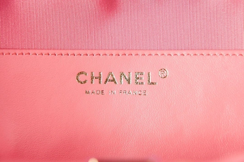 Ch**el round bags 4017-0915