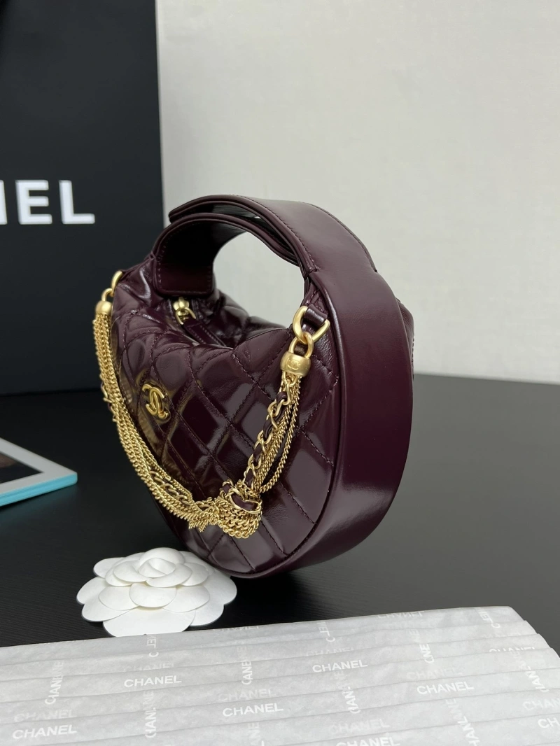 Ch**el round bags 4017-0955