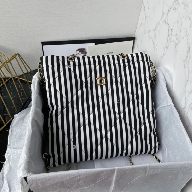 Ch**el shopping bags 4017-0963