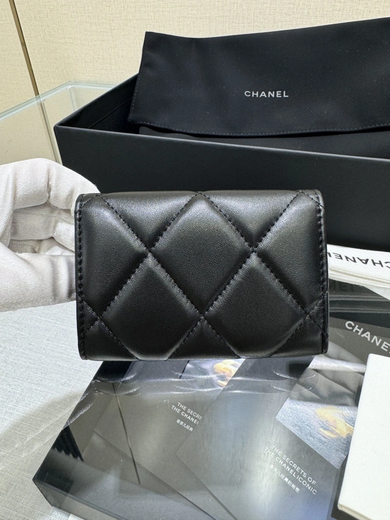 Ch**el wallets 4017-0964
