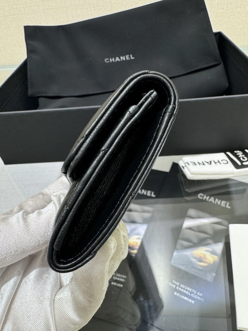 Ch**el wallets 4017-0964