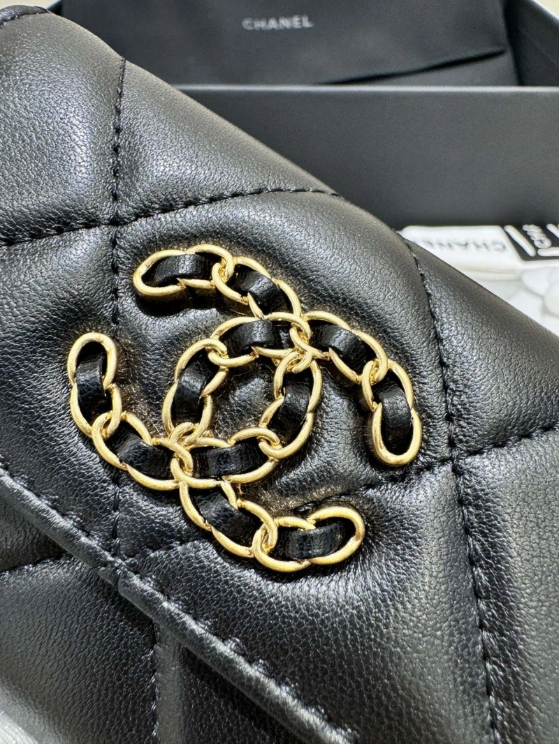 Ch**el wallets 4017-0965