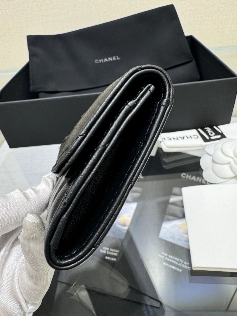 Ch**el wallets 4017-0965