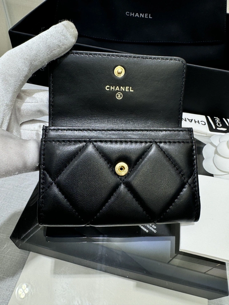 Ch**el wallets 4017-0965