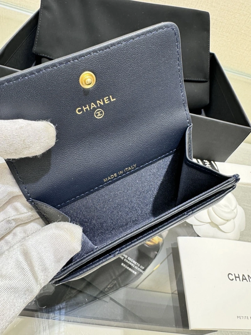 Ch**el wallets 4017-0966