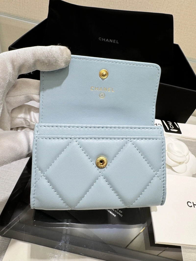 Ch**el wallets 4017-0968