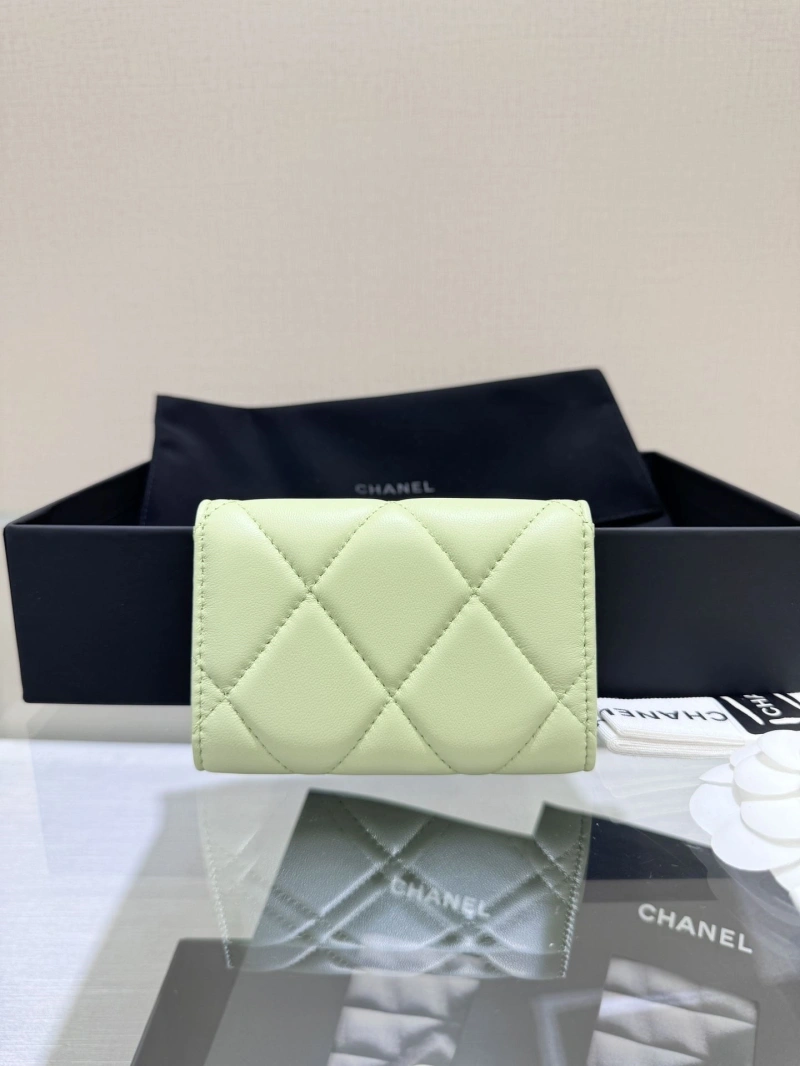 Ch**el wallets 4017-0970