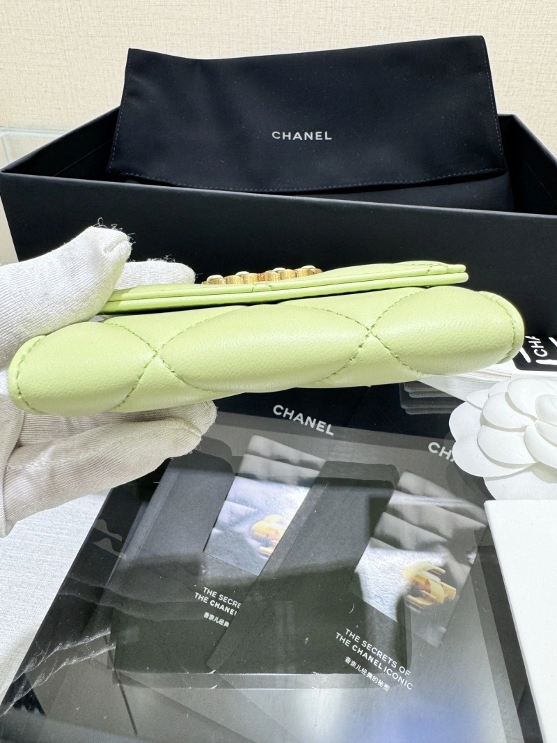 Ch**el wallets 4017-0970