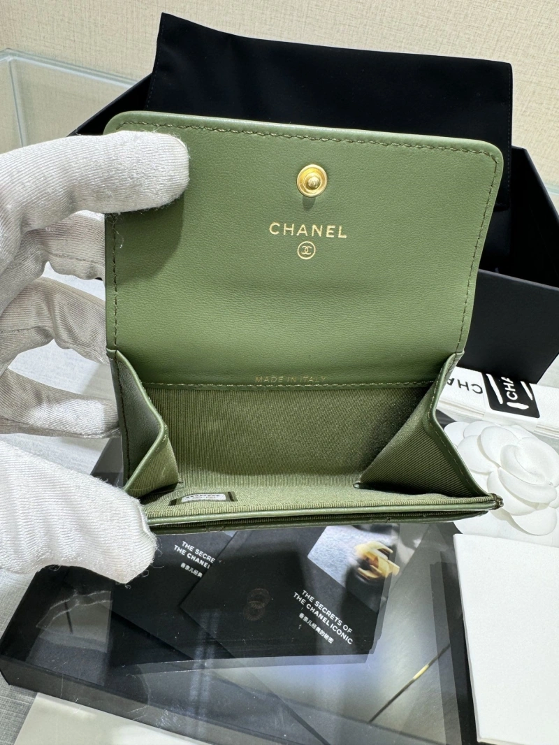 Ch**el wallets 4017-0971