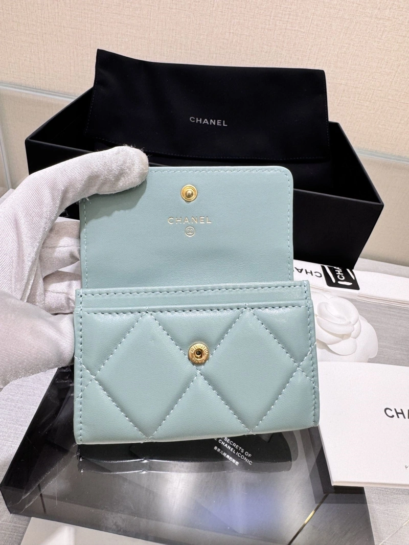 Ch**el wallets 4017-0973