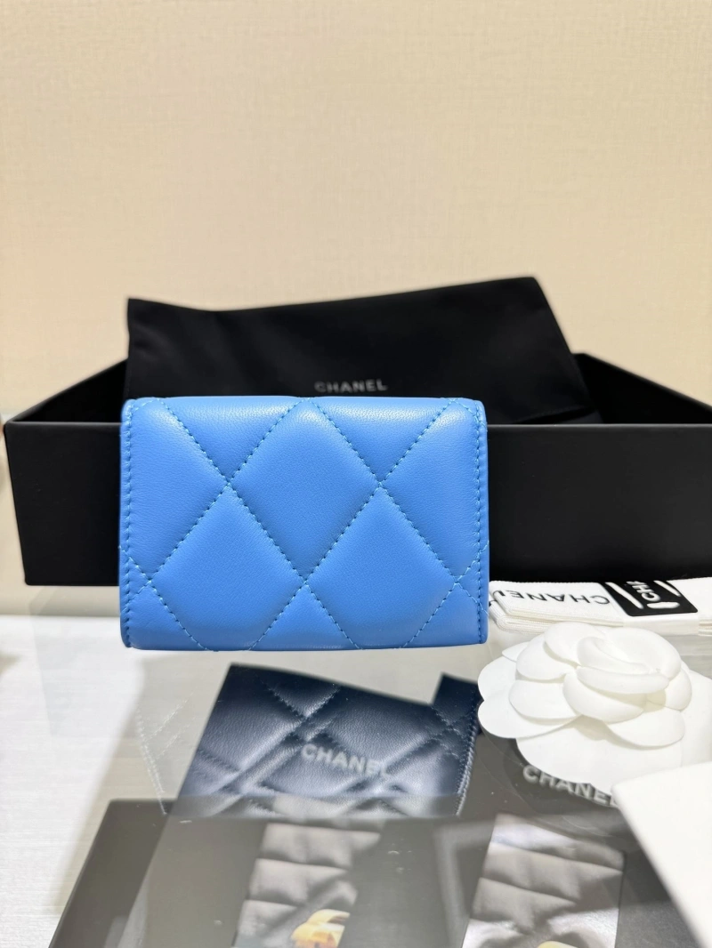 Ch**el wallets 4017-0975