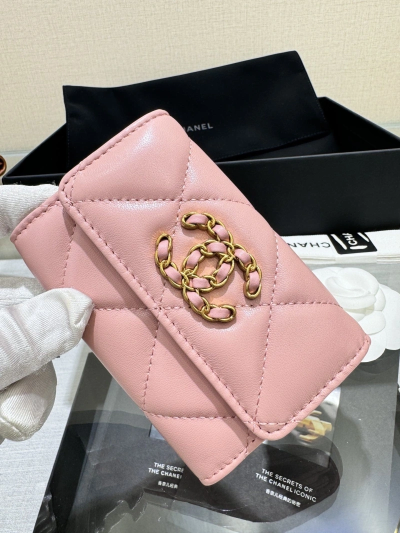 Ch**el wallets 4017-0976
