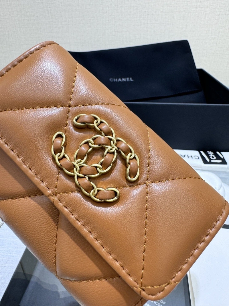 Ch**el wallets 4017-0978