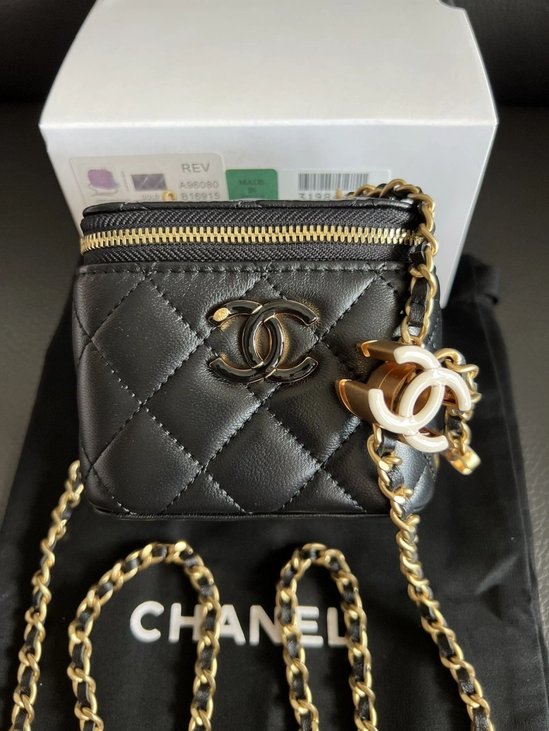 Ch**el cosmetic bags 4017-1029