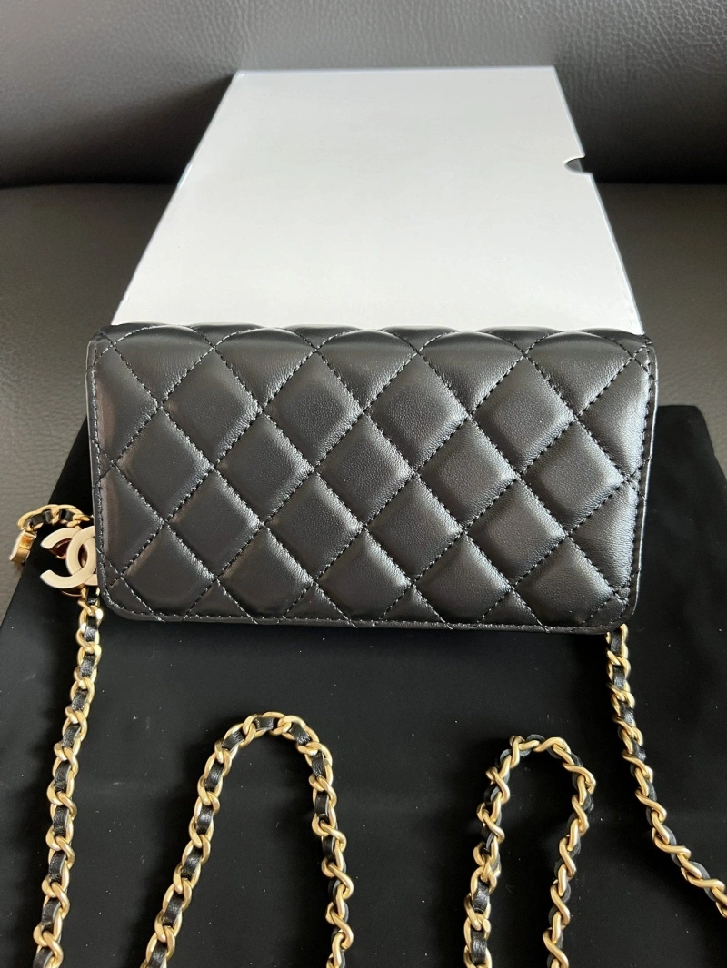 Ch**el woc bags 4017-1030