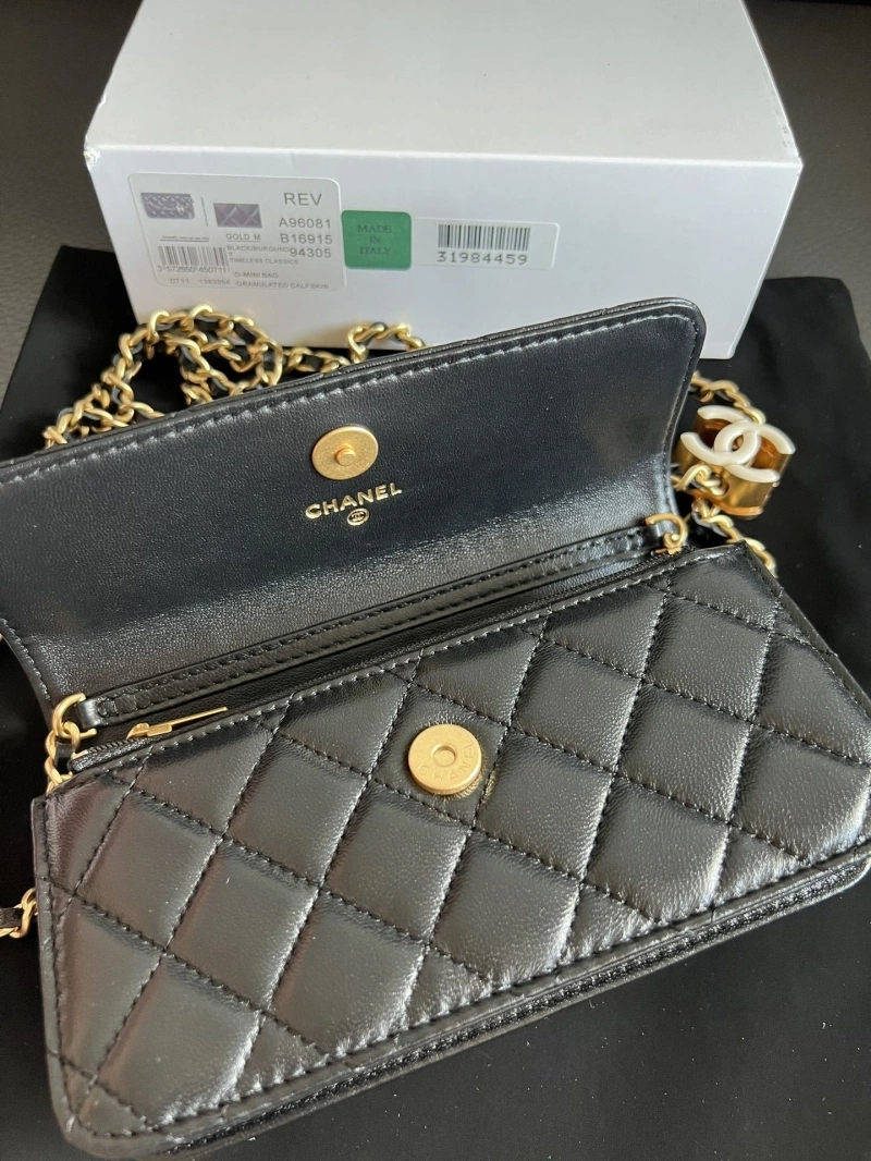 Ch**el woc bags 4017-1030