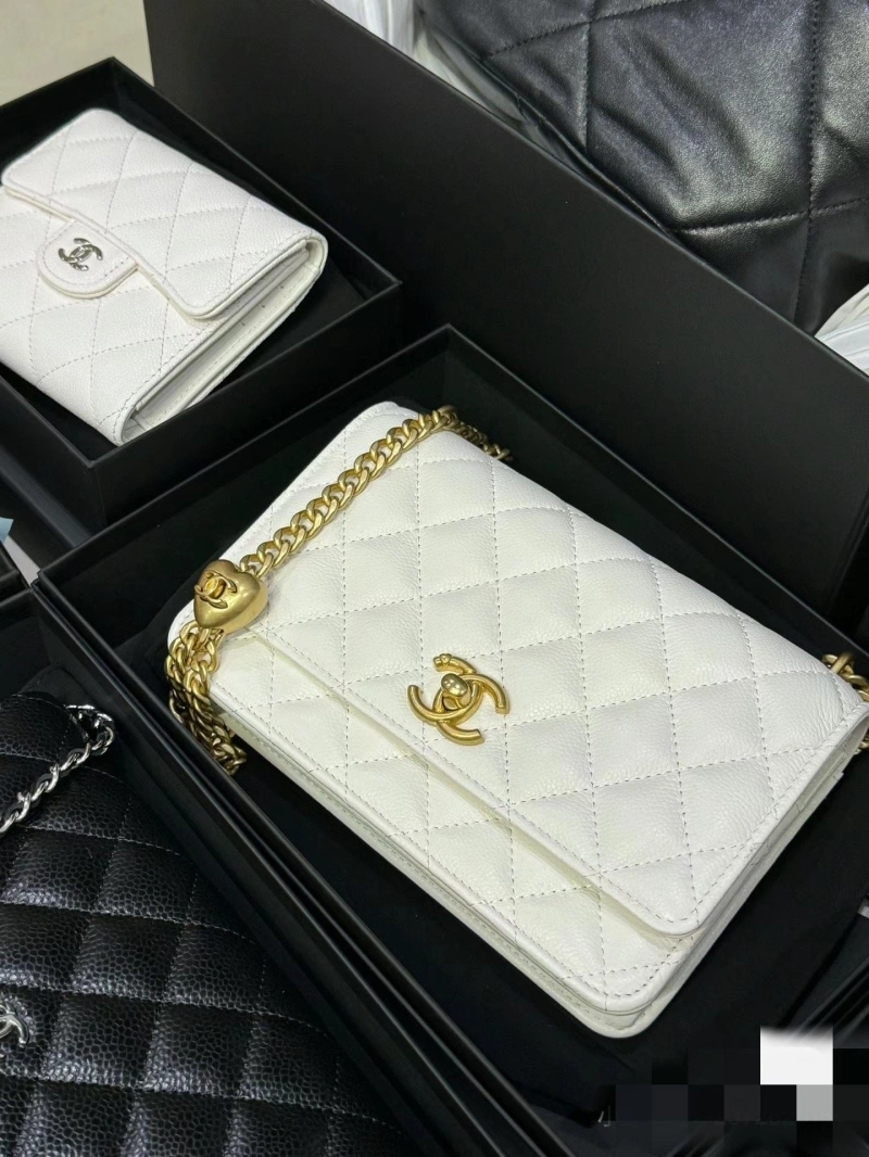 Ch**el woc bags 4017-1109