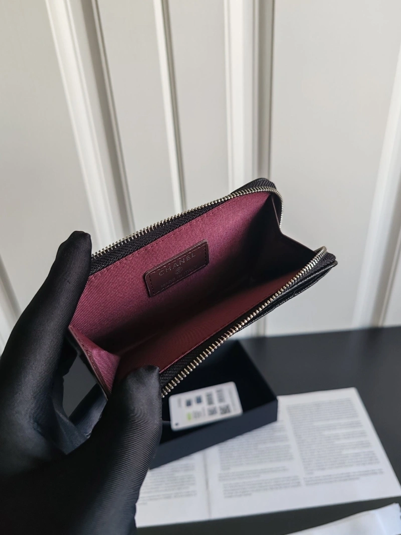 Ch**el wallets 4017-1164