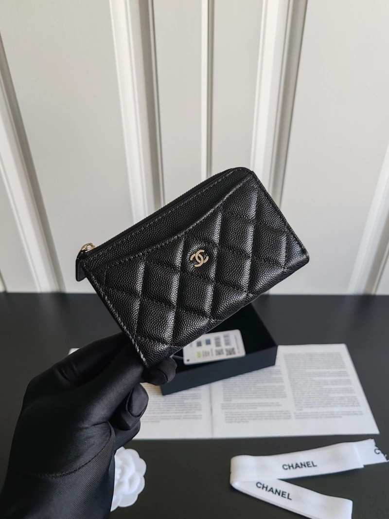 Ch**el wallets 4017-1164