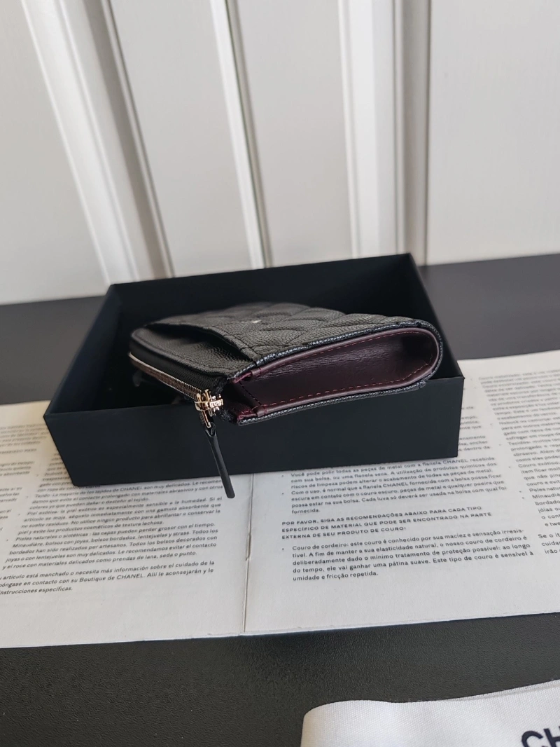 Ch**el wallets 4017-1164