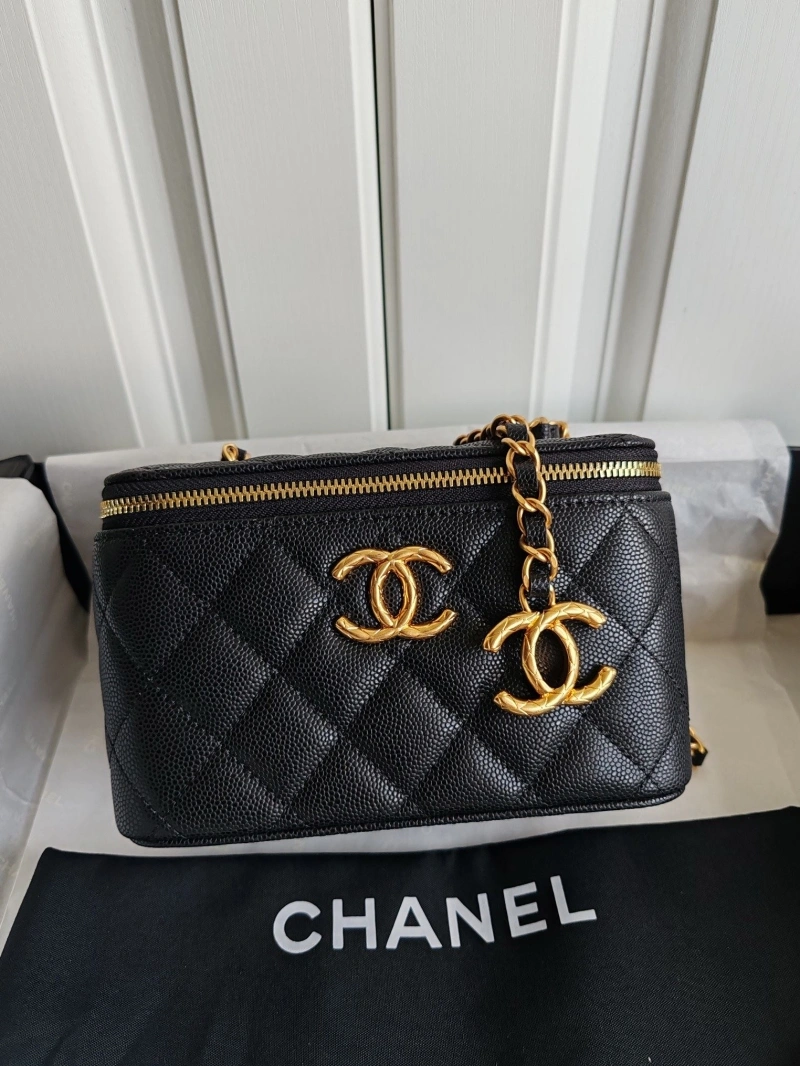 Ch**el cosmetic bags 4017-1305