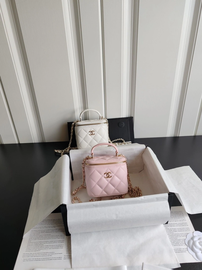Ch**el cosmetic bags 4017-1648