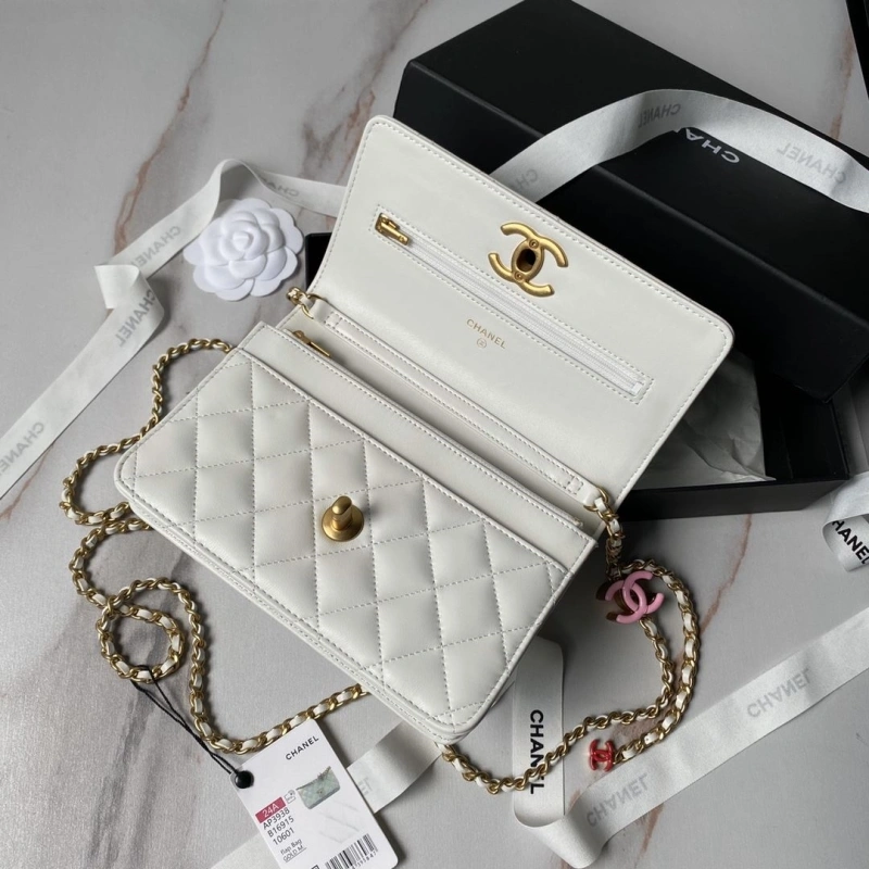 Ch**el woc bags 4017-1655