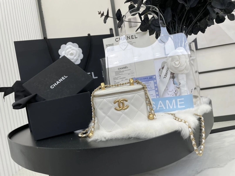 Ch**el cosmetic bags 4017-1718