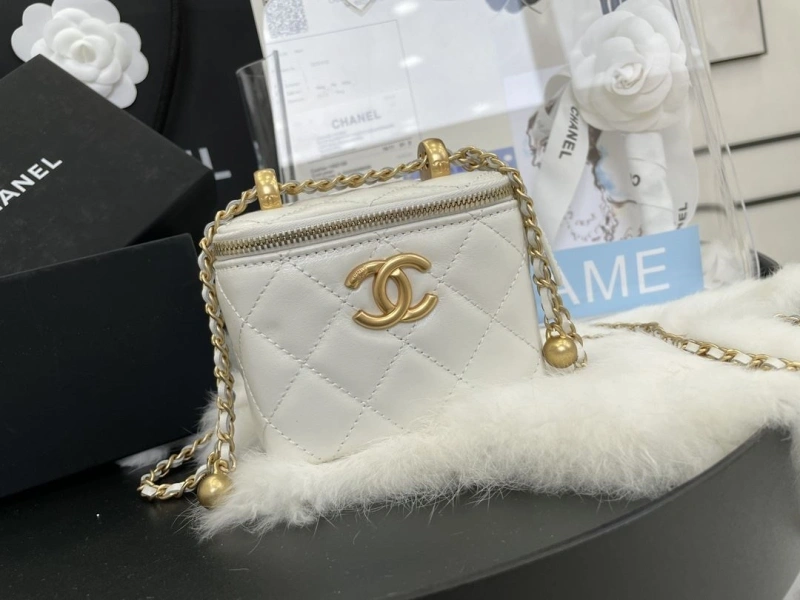 Ch**el cosmetic bags 4017-1718