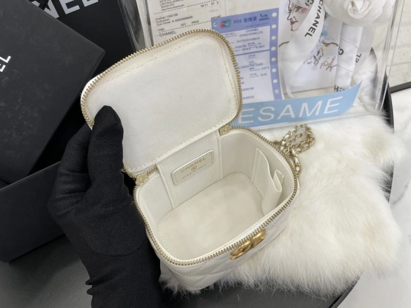 Ch**el cosmetic bags 4017-1718