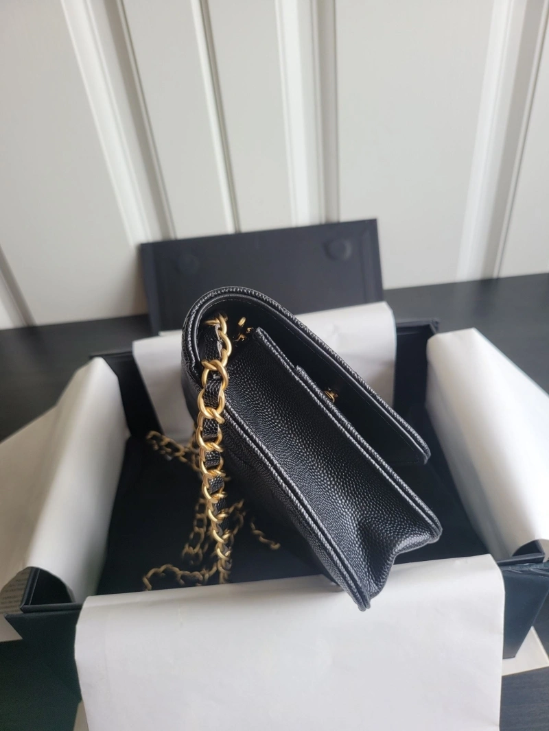 Ch**el woc bags 4017-1830
