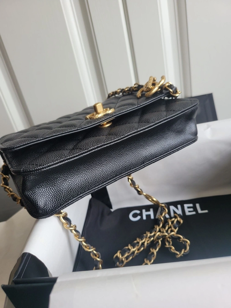 Ch**el woc bags 4017-1830