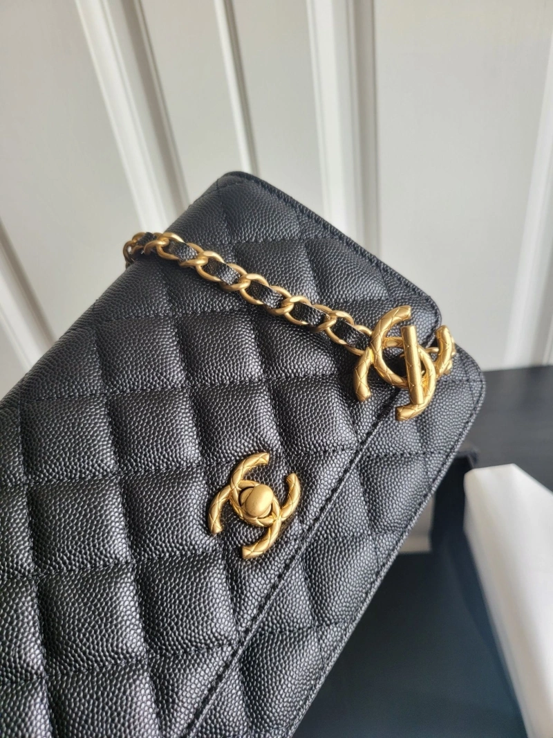 Ch**el woc bags 4017-1830