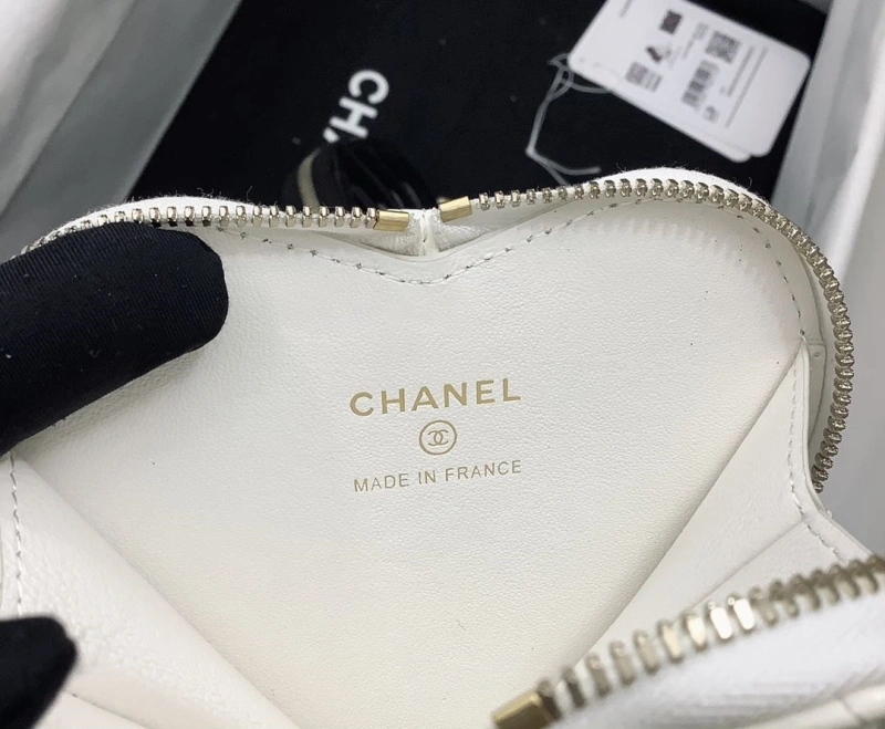 Ch**el round bags 4017-1897
