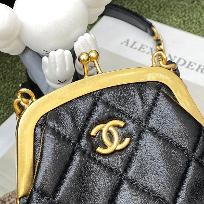 Ch**el cf series bags 4017-1955