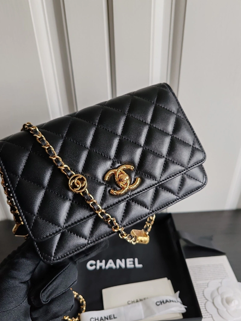 Ch**el woc bags 4017-2042