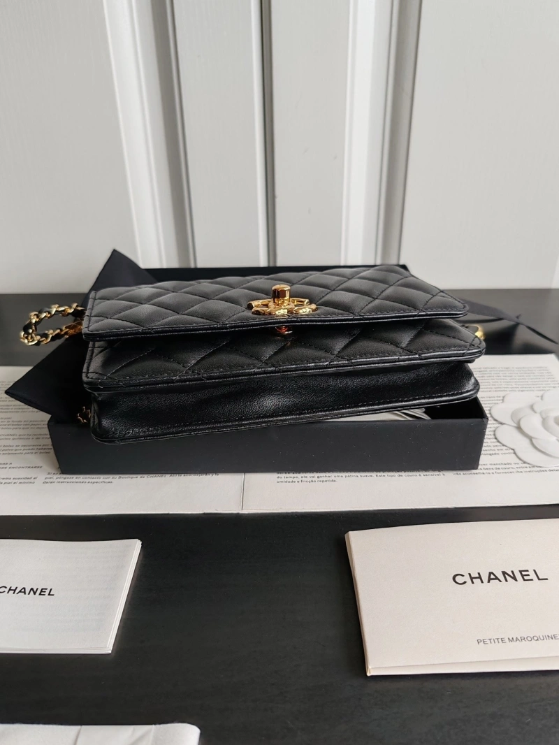 Ch**el woc bags 4017-2042