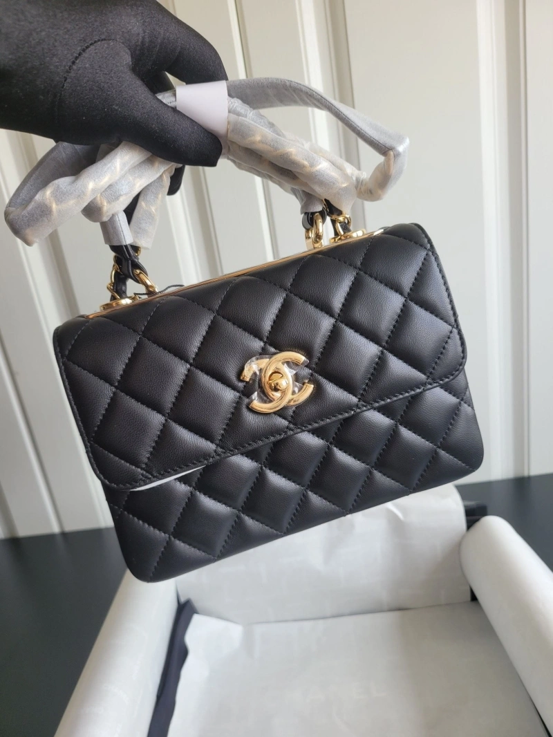 Ch**el woc bags 4017-2044