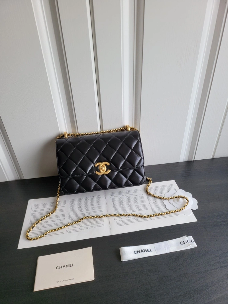 Ch**el woc bags 4017-2045