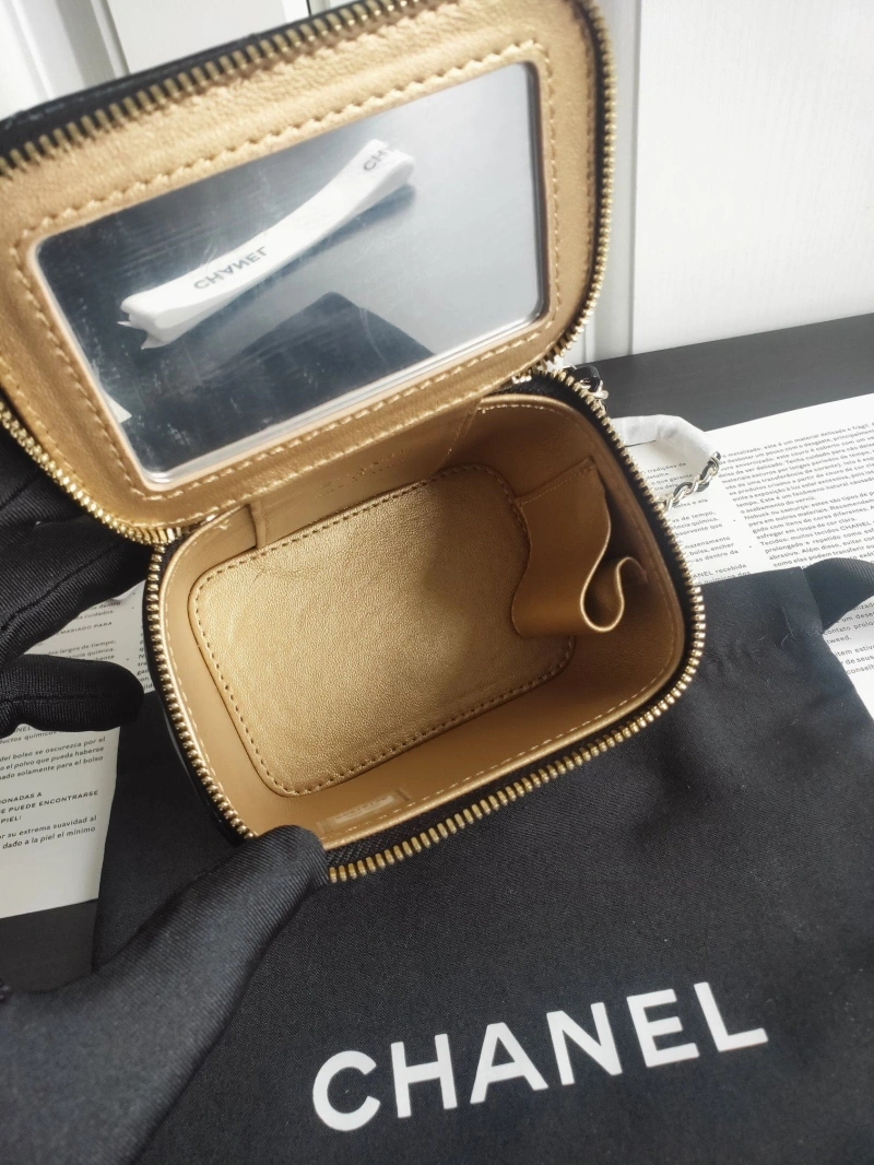 Ch**el cosmetic bags 4017-2048