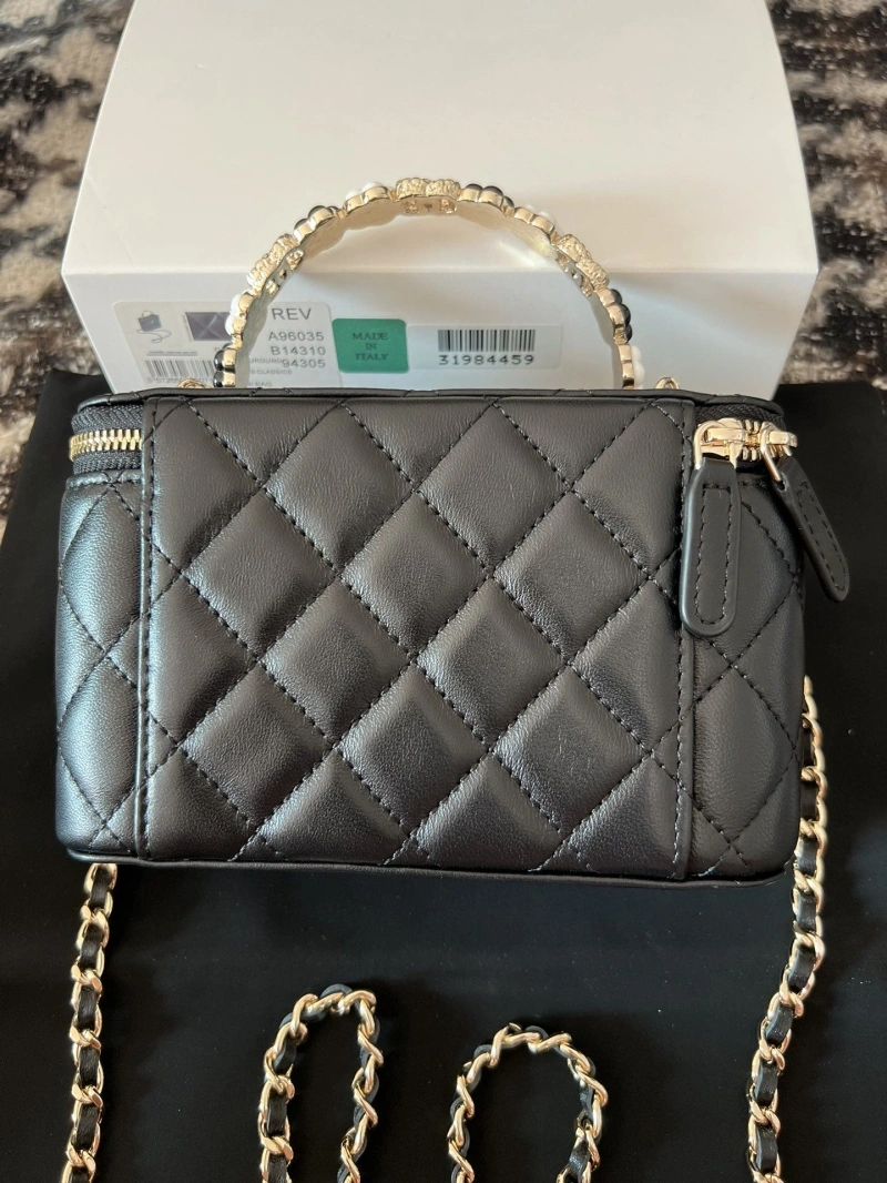 Ch**el cosmetic bags 4017-2238