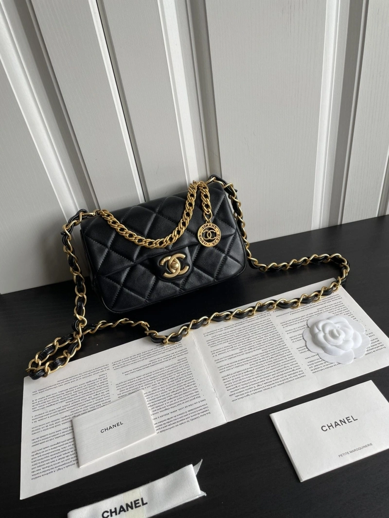 Ch**el 19 bags 4017b-0013