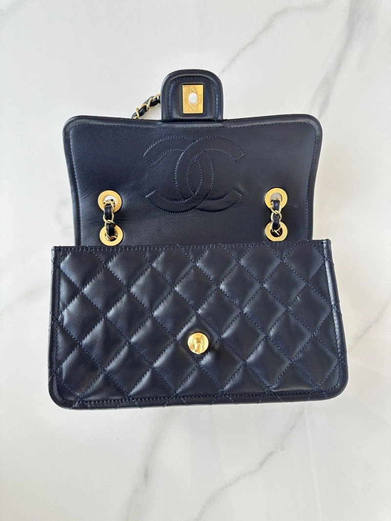Ch**el cf series bags 4017b-0124