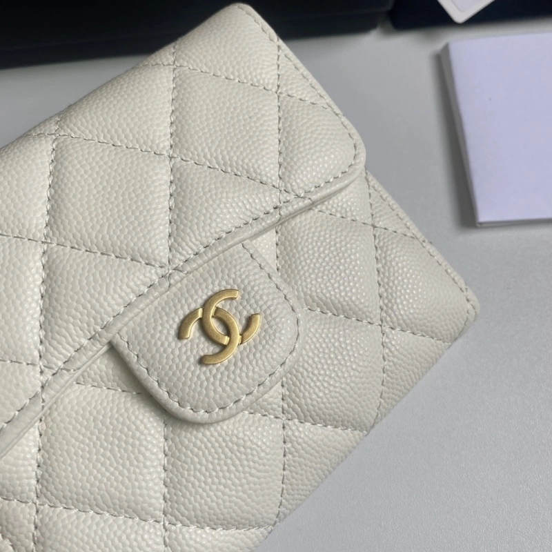Ch**el wallets 4017b-0157